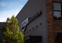 Проверяет ли Amazon соискателей или сотрудников на наркотики